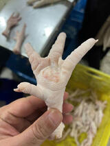 CHICKEN FEET_VAG