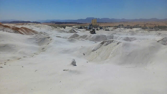 Silica Sand