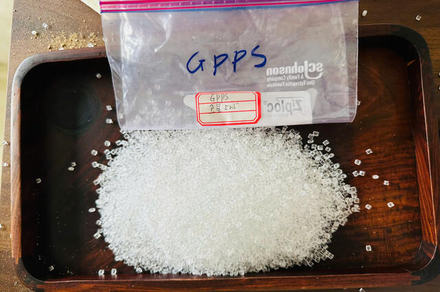 Primary Plastic Beads 