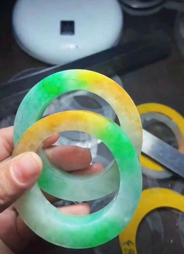 Green Yellow Jadeite VIP
