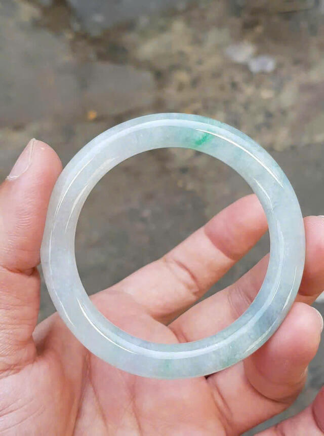 ICE JADEITE