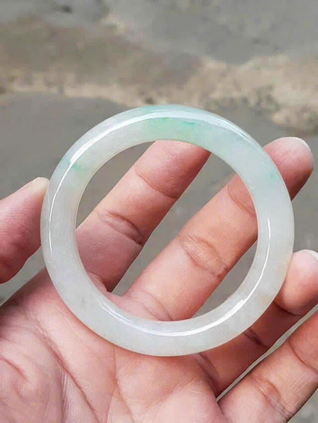ICE JADEITE