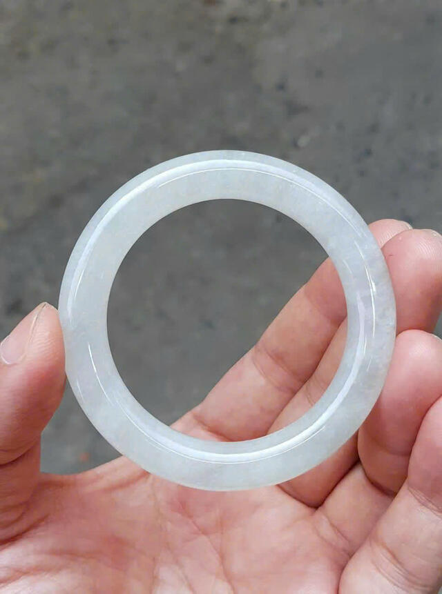 ICE JADEITE