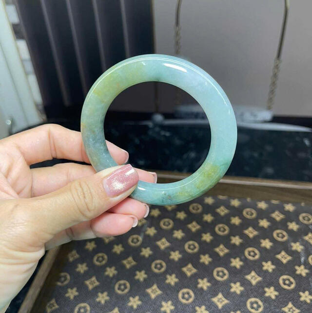 Blue Jadeite 68