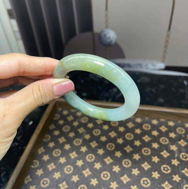 Blue Jadeite 68