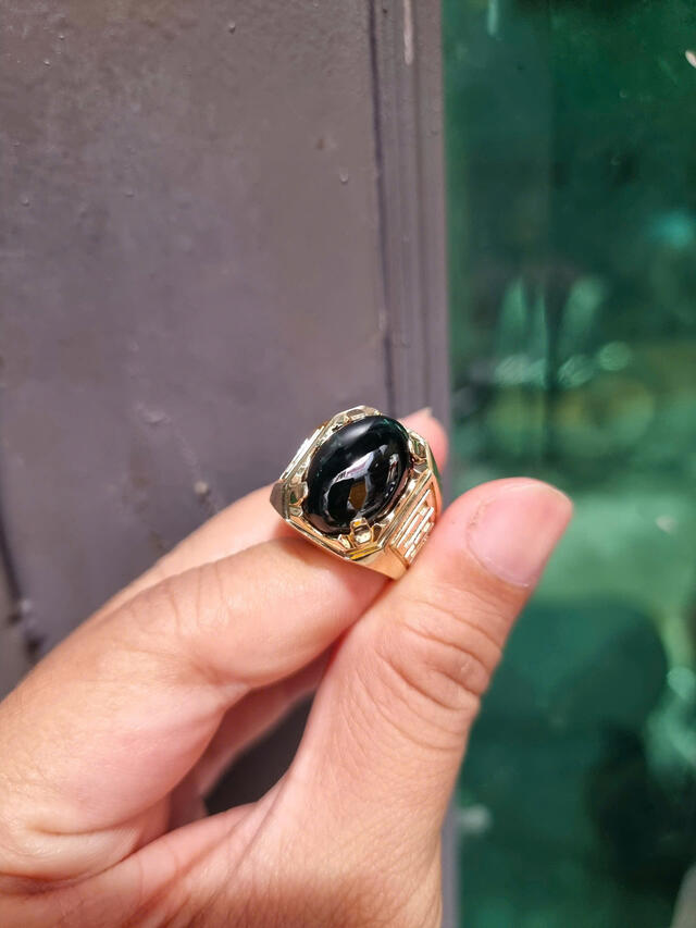 Black Green Jadeite 2